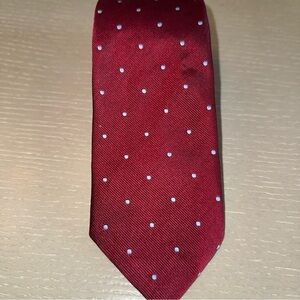 Elegant Brooks Brothers Red Polka Dot Tie